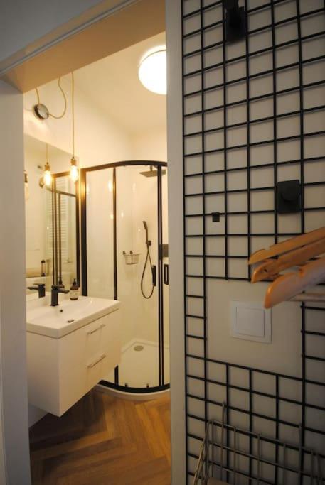Appartement Art Marina Nad Rzeka Z Bezplatnym Parkingiem à Wrocław Extérieur photo