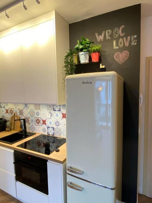 Appartement Art Marina Nad Rzeka Z Bezplatnym Parkingiem à Wrocław Extérieur photo